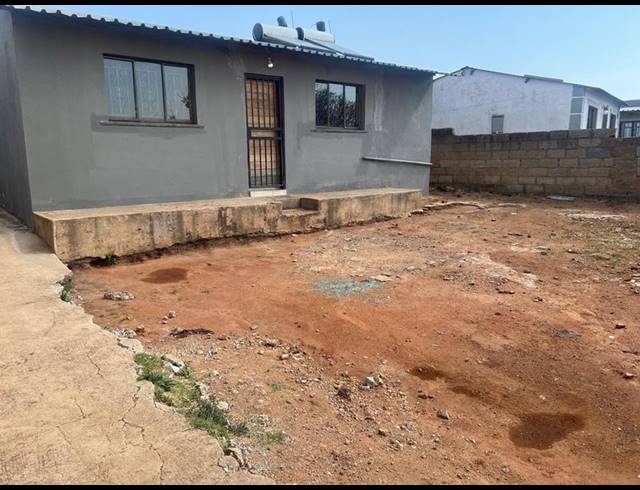2 BEDROOM HOUSE FOR SALE IN TEMBISA CENTRAL